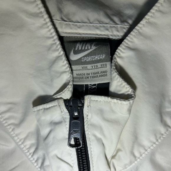 Vintage Nike 1/2 zip packable windbreaker jacket - Picture 2 of 7